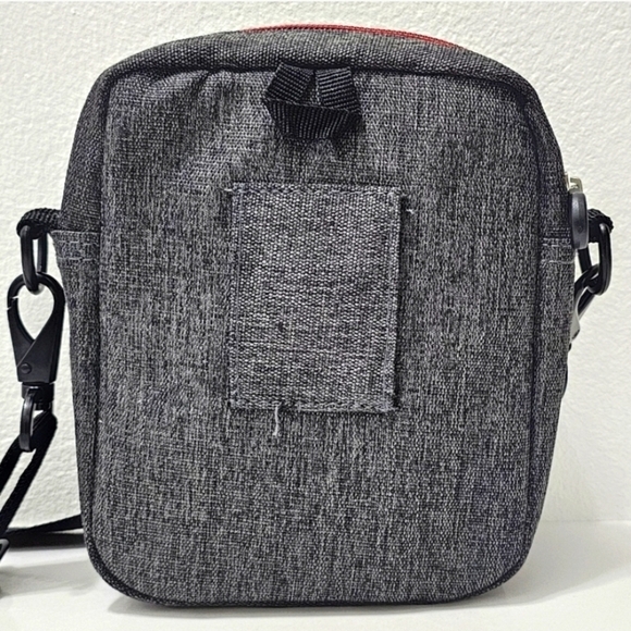 SwissGear Grey Small Crossbody Bag - Picture 12 of 14